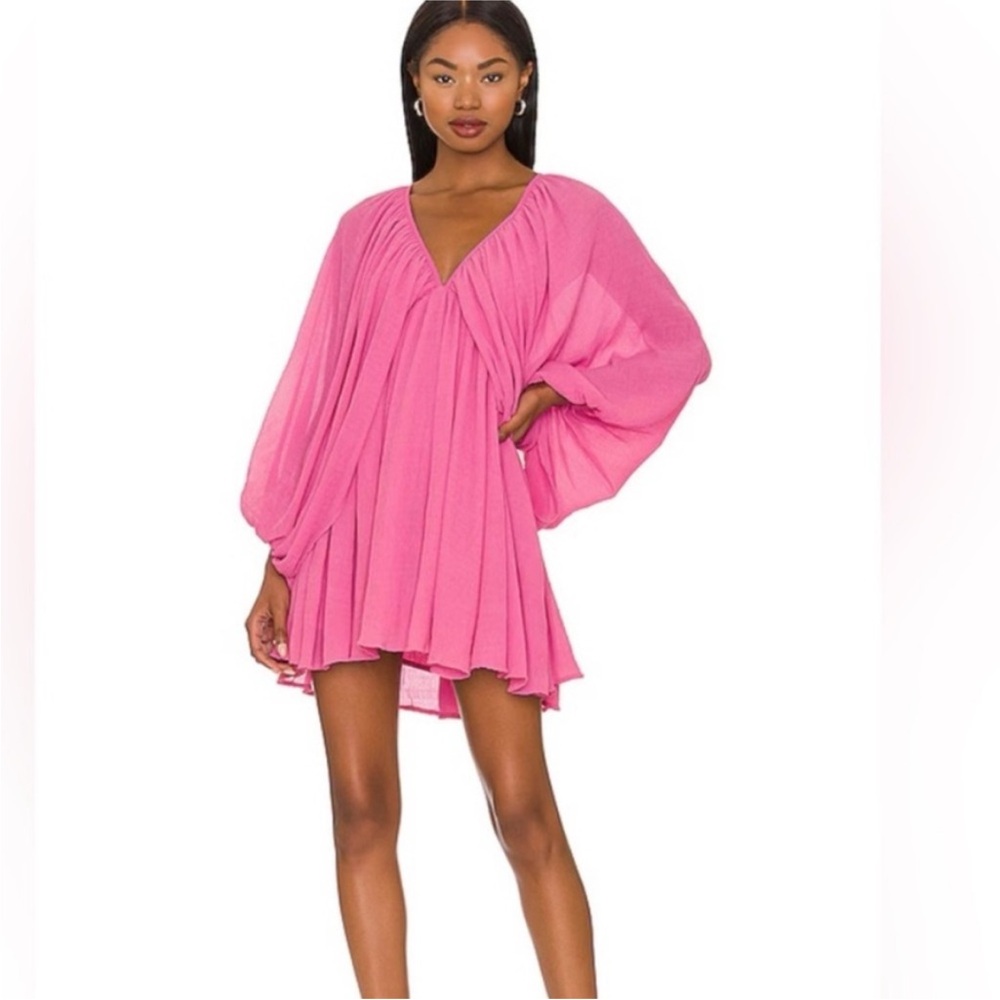 Chic Pink Flowing Dress